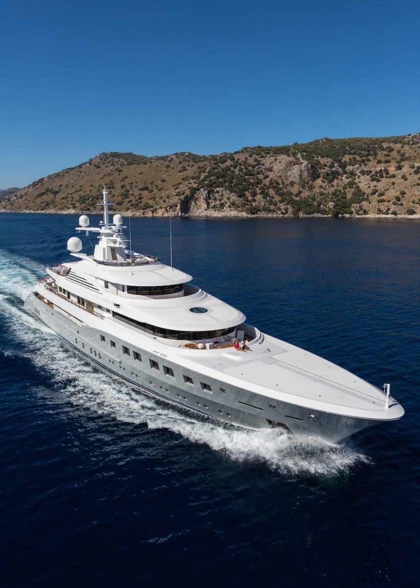 M/Y AXIOMA
